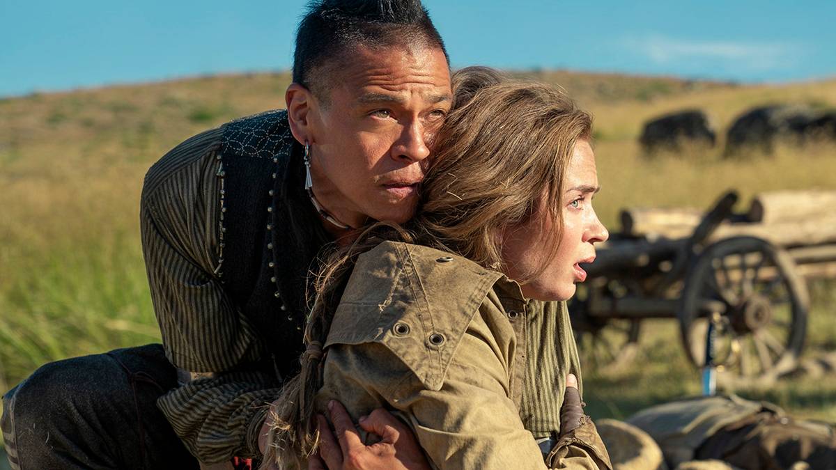 The English Trailer Shows Emily Blunt & Chaske Spencer in a Western