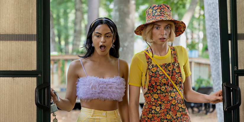 Camilla Mendes and Maya Hawke in a scene from Do Revenge.