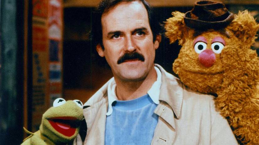 The Muppet Show's Best Guests From Elton John to Carol Burnett