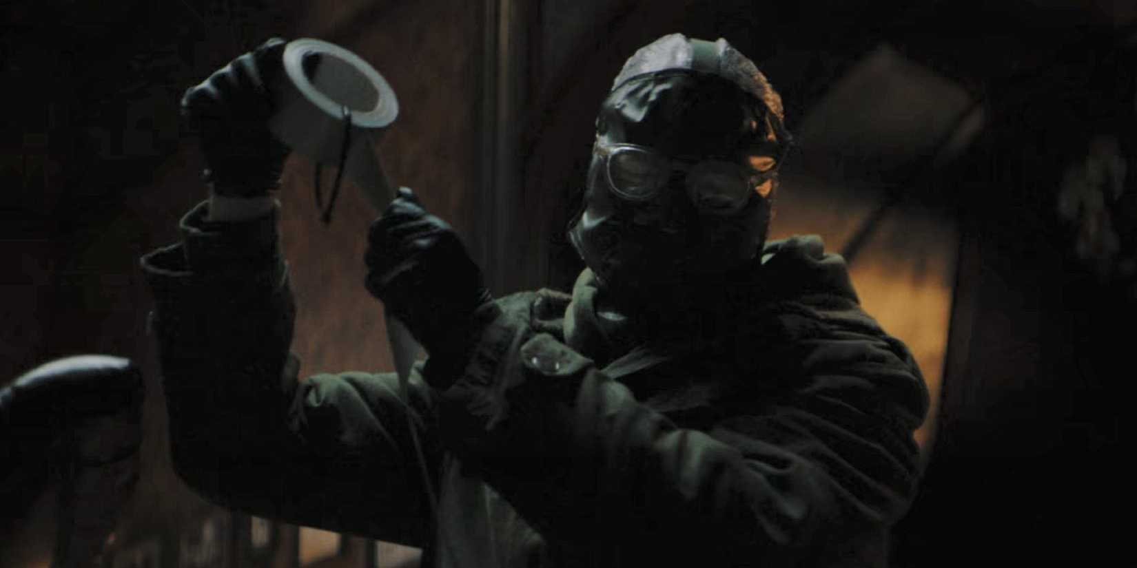 Paul Dano as The Riddler with duct tape in 'The Batman.'