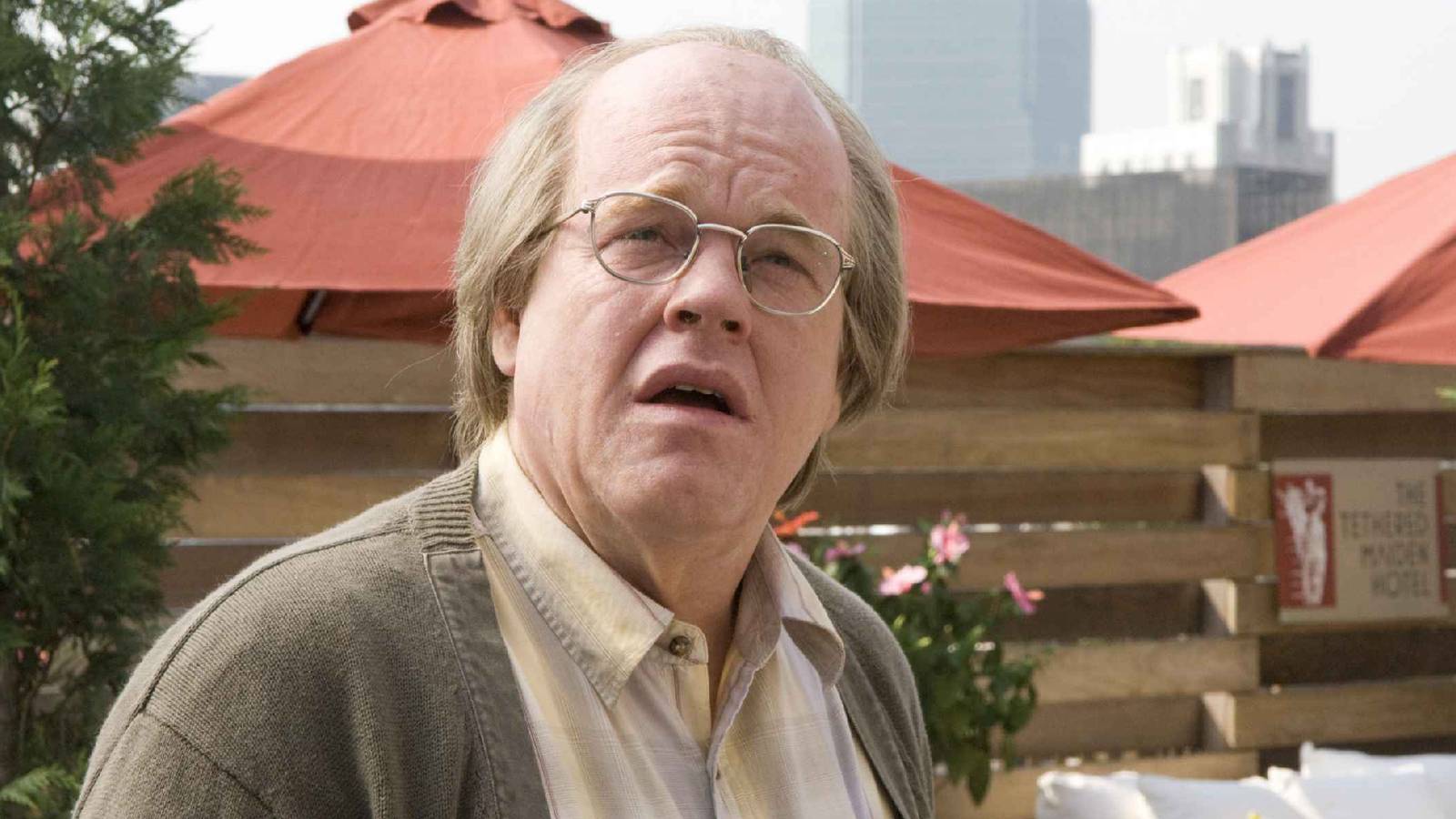 Caden looking up with a shocked expression in Synecdoche, New York.