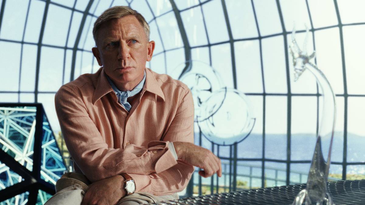 glass-onion-daniel-craig-social-featured.jpg
