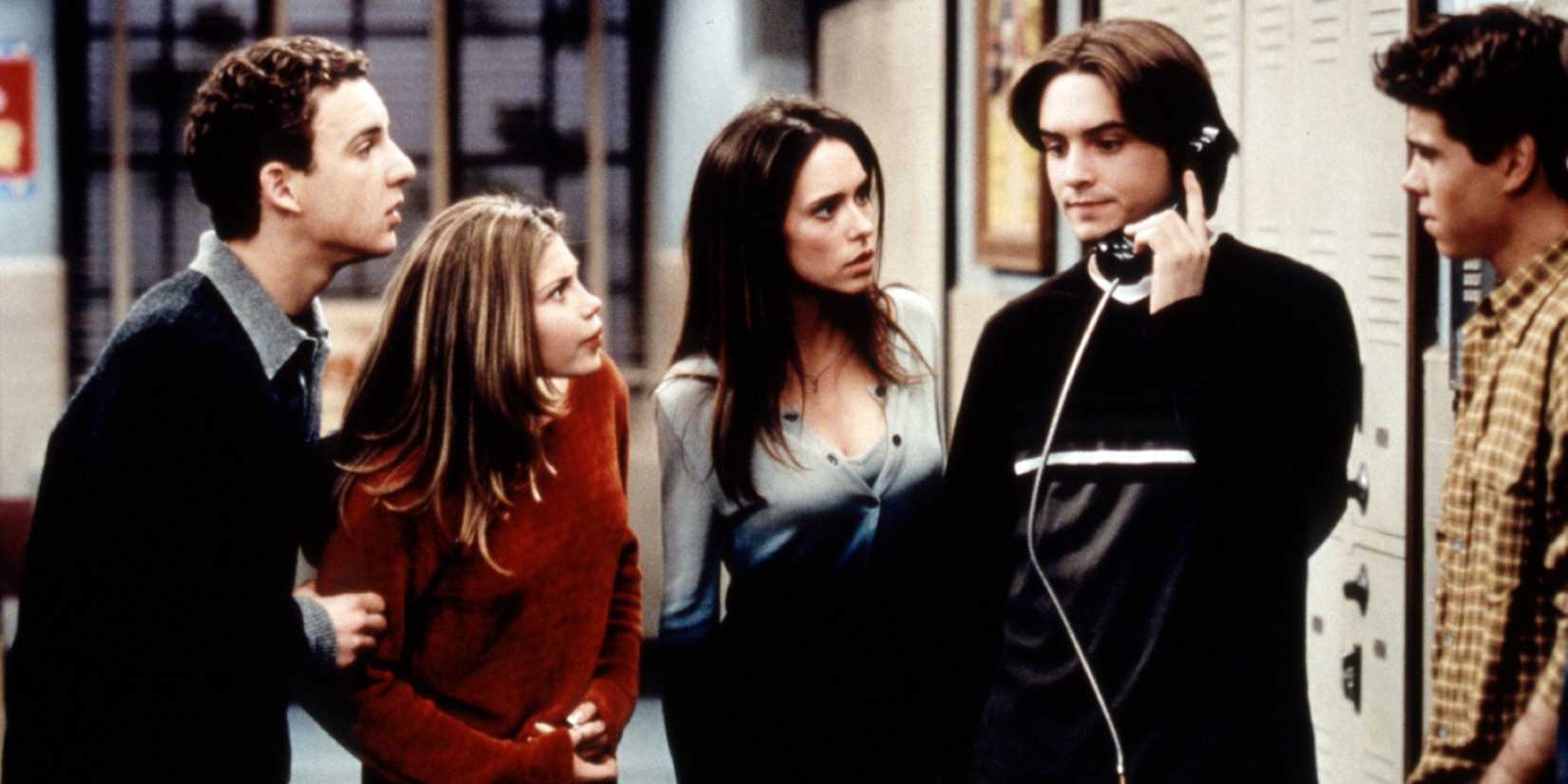 Forget ‘Scream,’ This Beloved ‘90s Sitcom Has a Near-Perfect 23-Minute Slasher