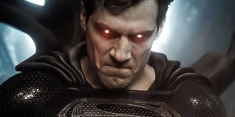 Henry Cavill sebagai Superman Jas Hitam di Justice League karya Zack Snyder 