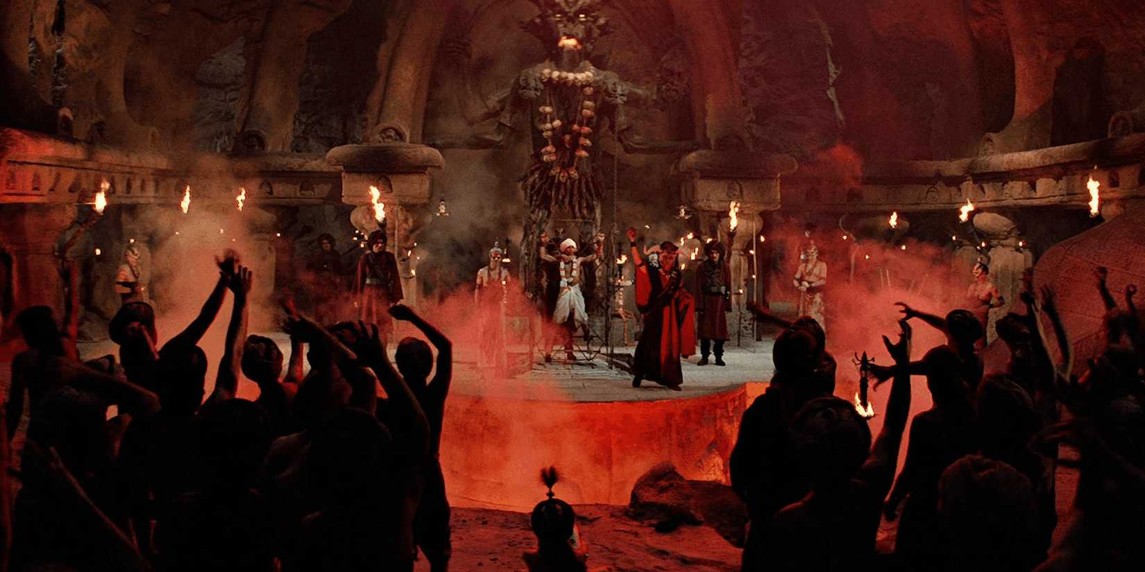 Dark Ritual Scene 15 Scariest Scenes in Non-Horror Movies, Ranked