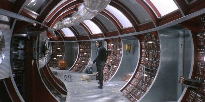 A man in a tunnel in Solaris