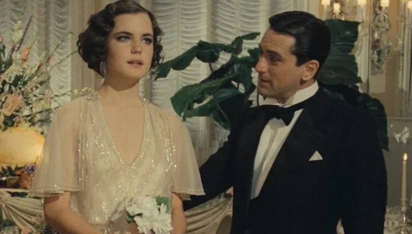 Elizabeth McGovern as Deborah and Robert De Niro as Noodles in Once Upon a Time in America (1984)