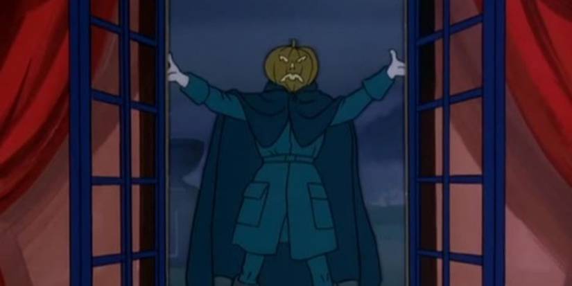 The Headless Horseman arrives with a jack-o-lantern on his head in “The Headless Horseman of Halloween” episode of ‘The Scooby-Doo Show’