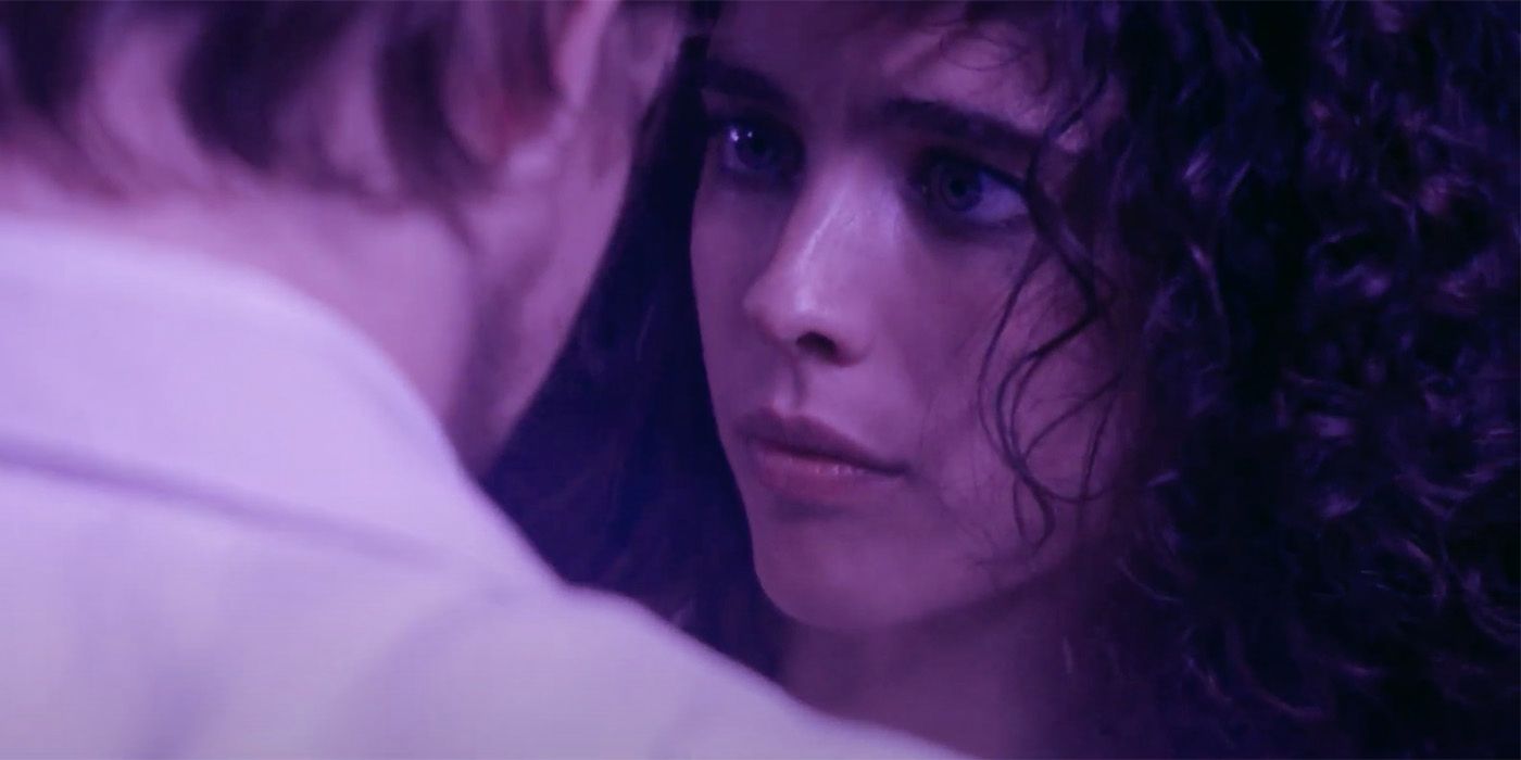 Robert Pattinson-Margaret Qualley Movie 'Stars At Noon' Sells To