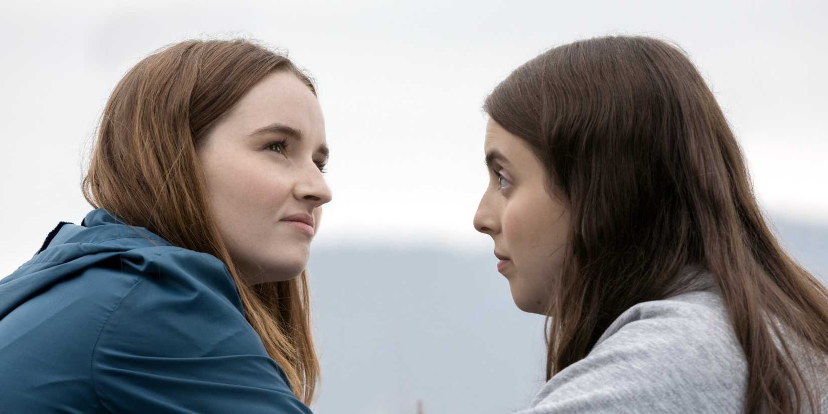 Beanie Feldstein and Kaitlyn Dever in 'Booksmart'