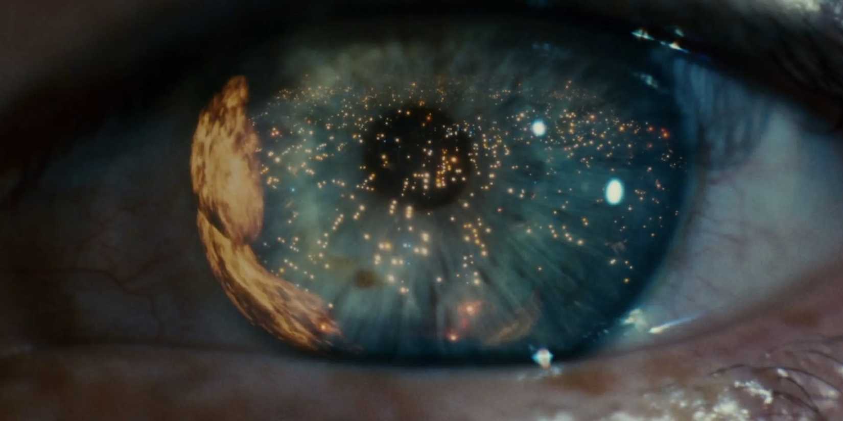 Close up of a blue eye in Blade Runner' (1982)
