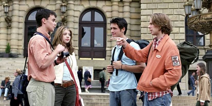 Backpacking across Europe in EuroTrip (2004)
