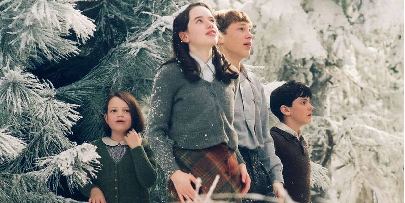 The Pevensies in a snowy Narnia in The Chronicles of Narnia: The Lion, the Witch, and the Wardrobe.