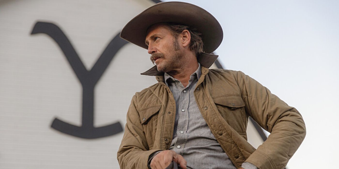 Yellowstone' Prequel '1944' Will Officially Be the Dutton Family's Next  Spin-Off