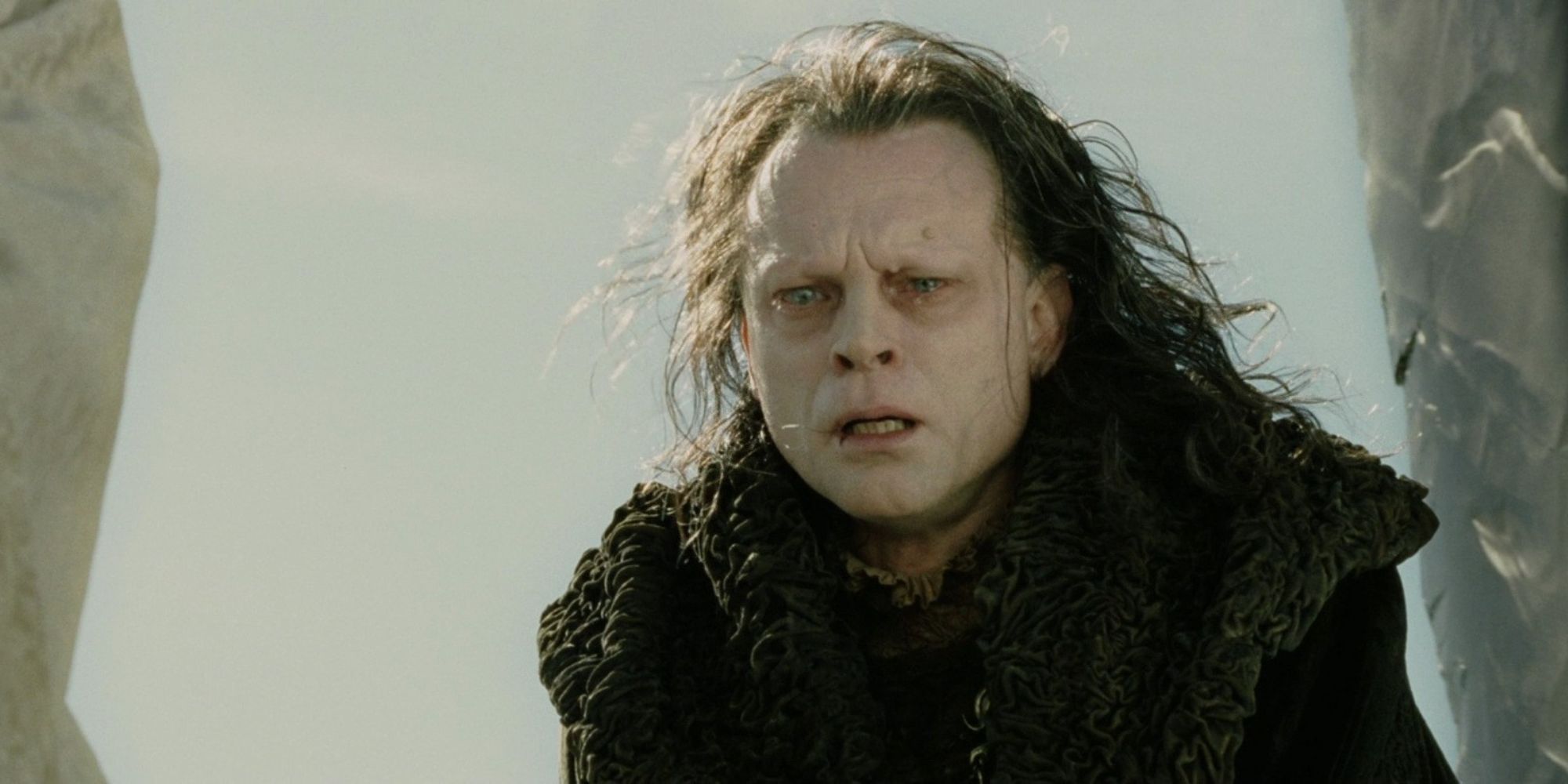 Brad Dourif as Grima Wormtongue looking on in shock in The Lord of the Rings: Return of the King