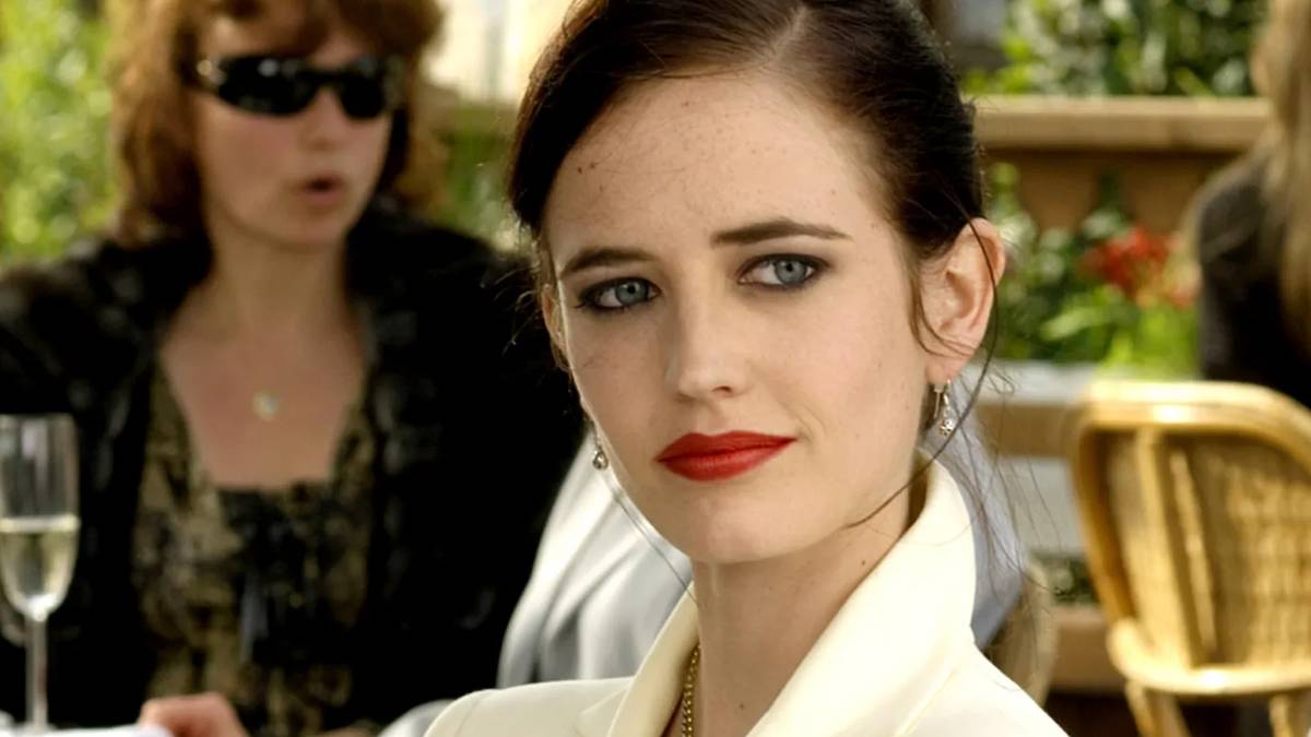 Eva Green's Vesper Lynd Was a Girl Boss, Not a Bond Girl Eva Green's Vesper Lynd Was a Girl Boss, Not a Bond Girl