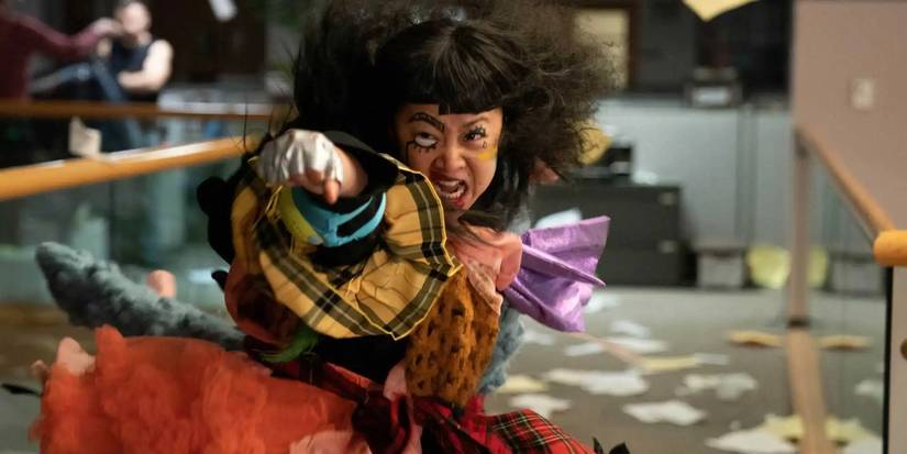 Stephanie Hsu sebagai Jobu dalam Segalanya Di Mana Saja Sekaligus