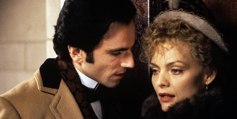 Newland Archer (Daniel Day Lewis) looking at Countess Olenska (Michelle Pfeiffer) in The Age of Innocence
