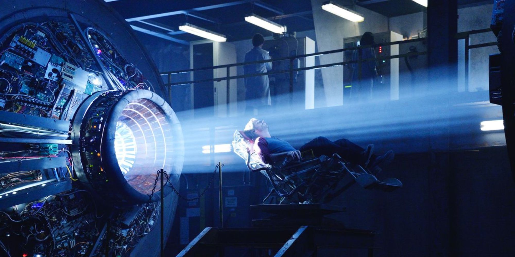 Aaron Stanford in '12 Monkeys'