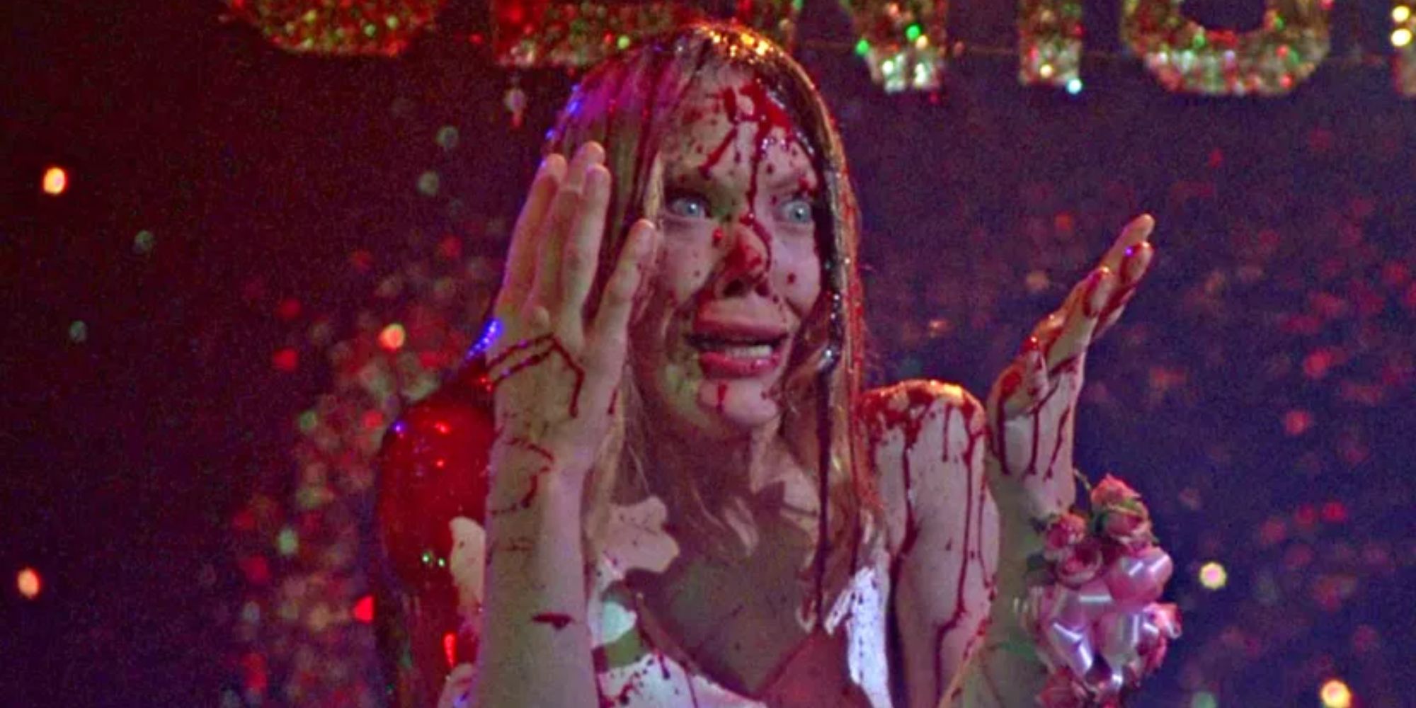 Sissy Spacek, kas pārklāta ar cūkas asinīm Kerijā