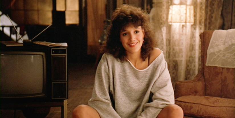 jennifer beals looking at the camera in flashdance