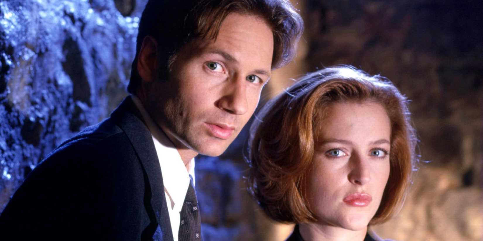 David Duchovny and Gillian Anderson in The X-Files