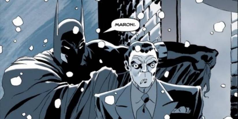 DC Comics'in Sal Maroni, Batman'ın arkasında göründüğü ve adını söylediği için korkuyor.