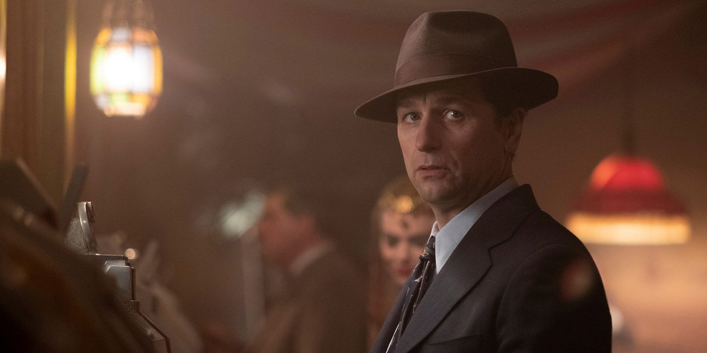 Matthew Rhys as Perry Mason in Season 2, Episode 2 of Perry Mason. 