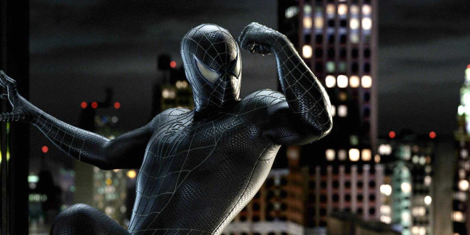 Spider-Man flexing his bicep while wearing his syombite suit in Spider-Man 3