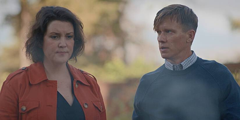 yellowjackets-season-2-episode-1-warren-kole-melanie-lynskey