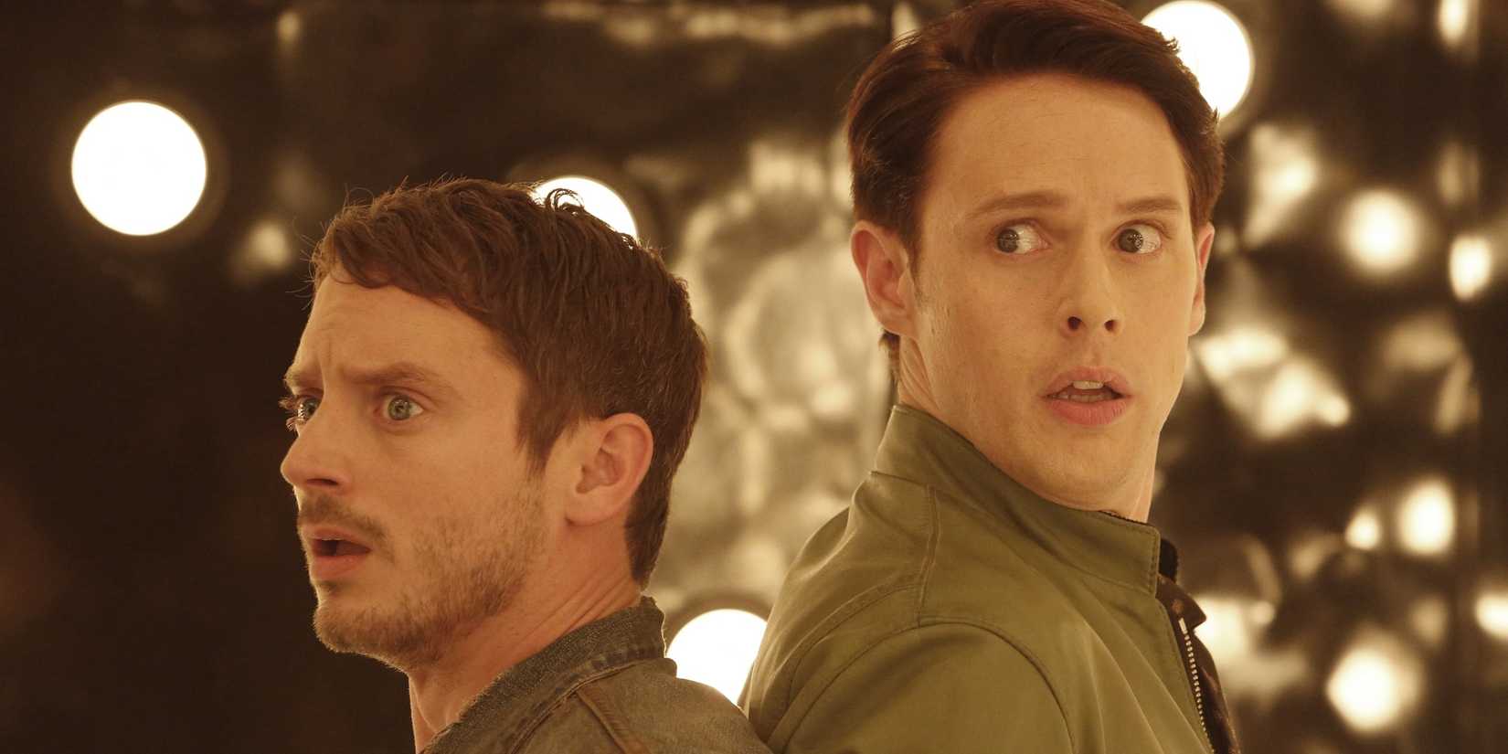 Elijah Woodand Samuel Barnett looking surprised in Dirk Gentlys Holistic Detective Agency