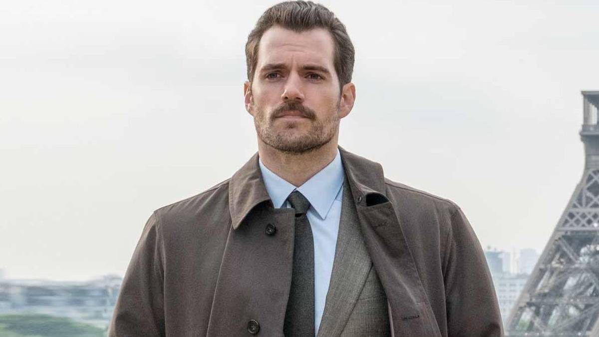 Henry Cavill's August Walker walking away from the Eiffel Tower in Mission: Impossible - Fallout