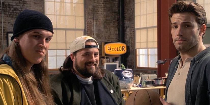 Jason Mewes, Kevin Smith & Ben Affleck staring  camera in Jay and Silent Bob Strike Back