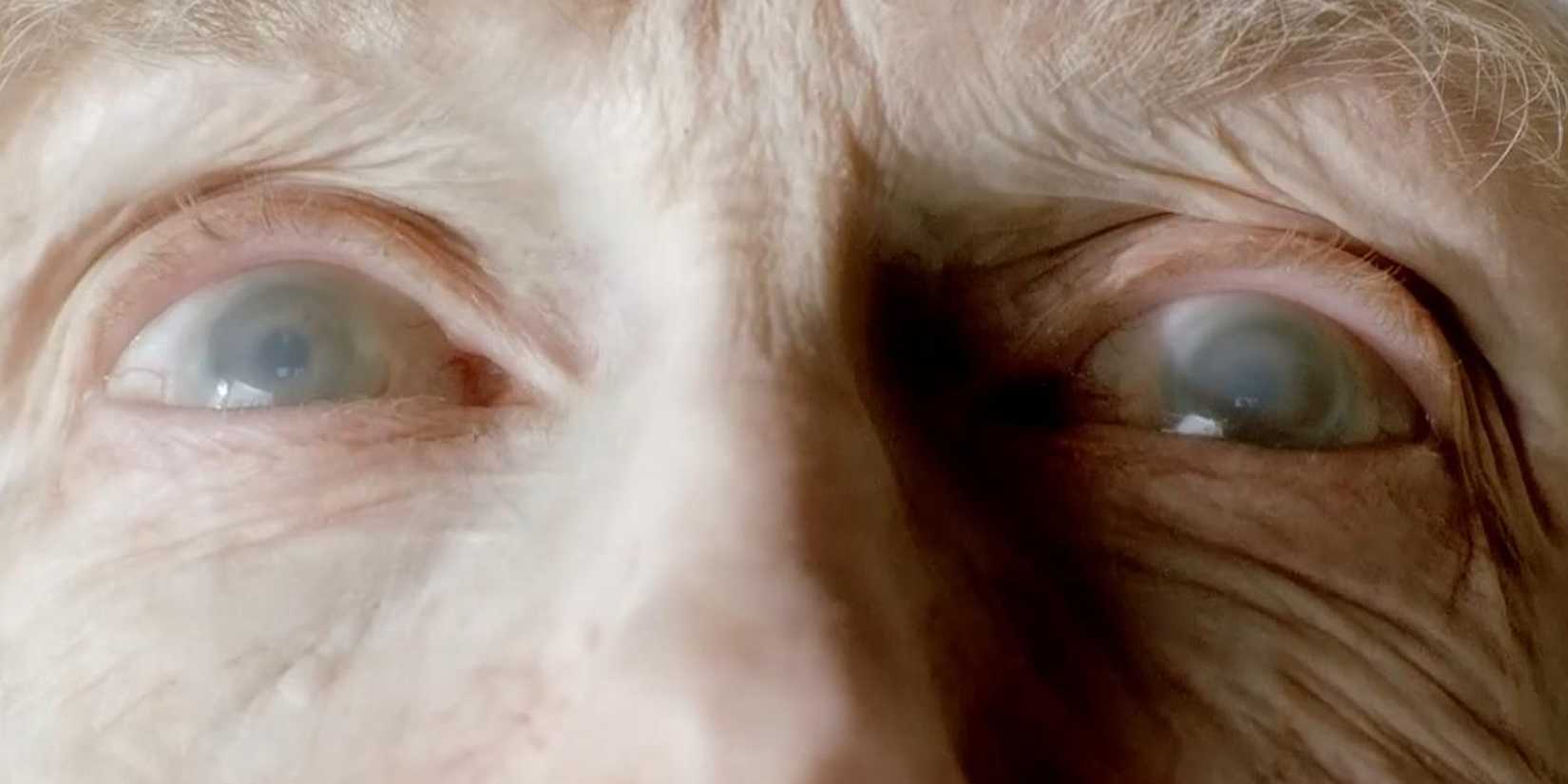 A closeup of Claire's eyes, which are cloudy in the death scene in 'Six Feet Under'.