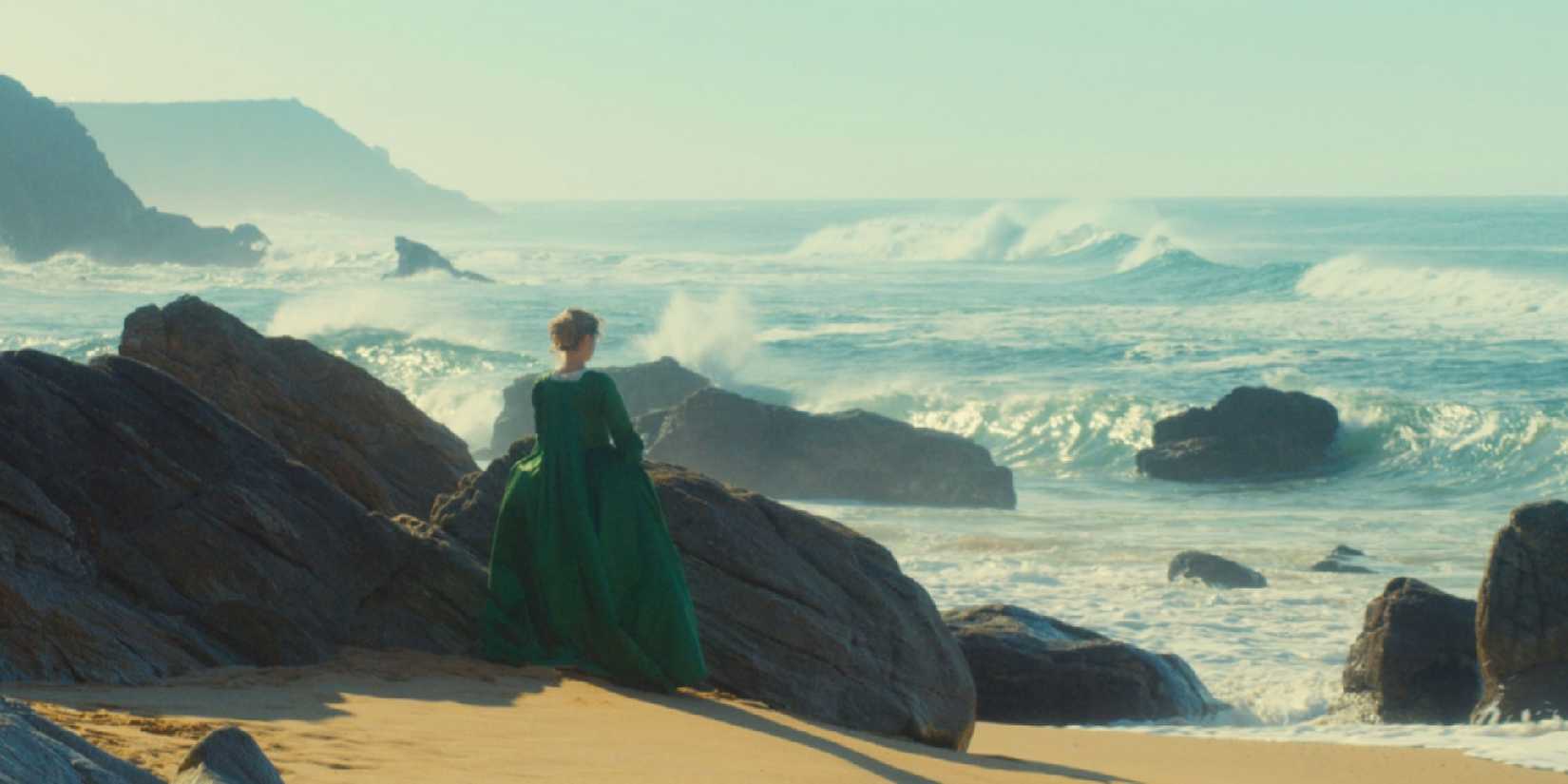 Adèle Haenel as Héloïse at the beach in Portrait of a Lady on Fire 