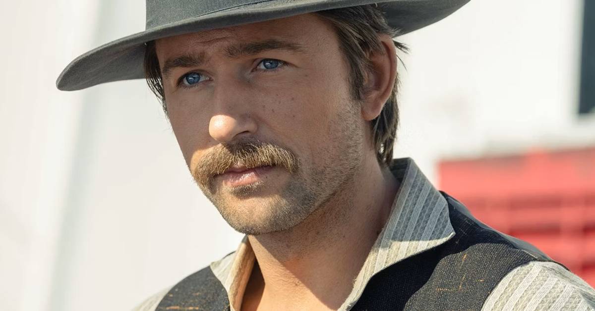 does brandon sklenar smoke cigarettes | BTS Spencer Dutton Is '1923's Best