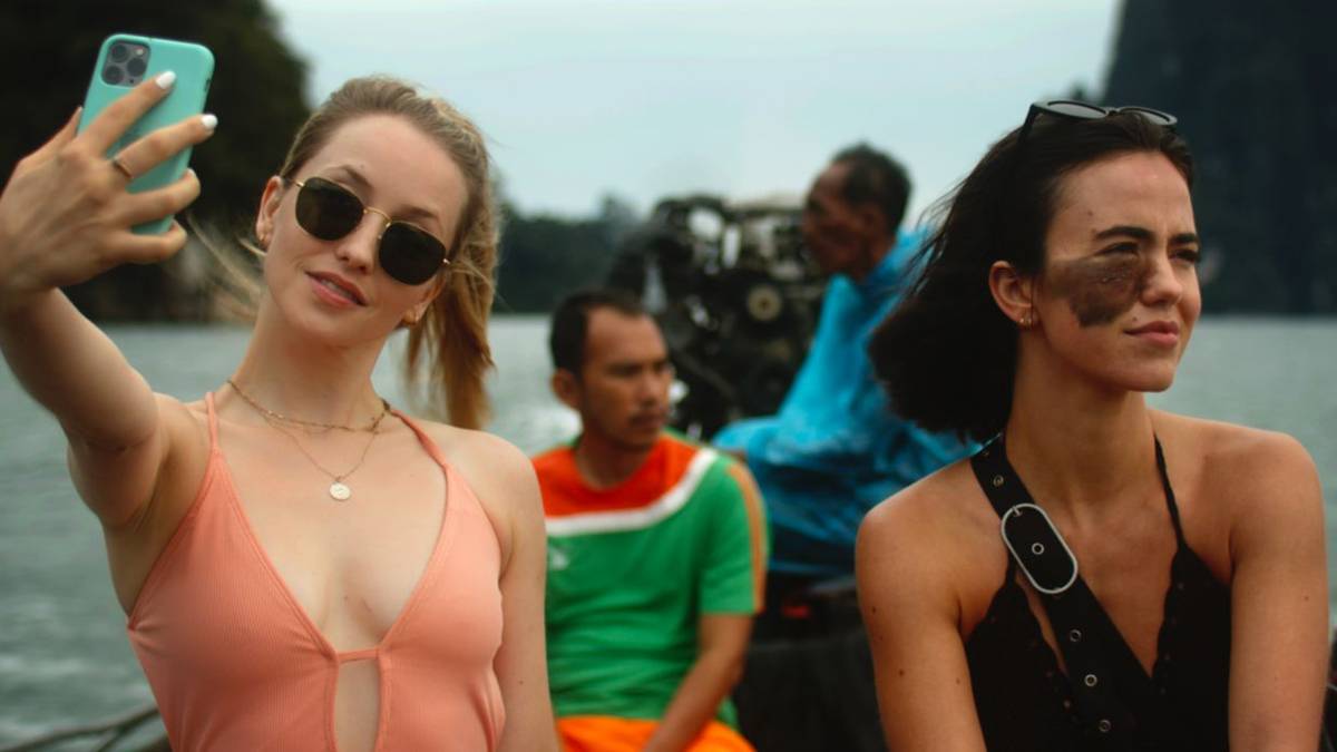 Netflix's Shocking 92-Minute Cringe Thriller Is a Perfect Late Night Watch