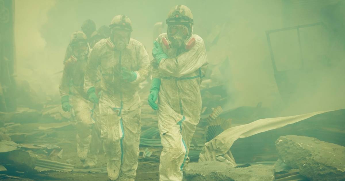 Forget 'Chernobyl,' Netflix's 8-Part Thriller Is the Perfect Weekend Binge