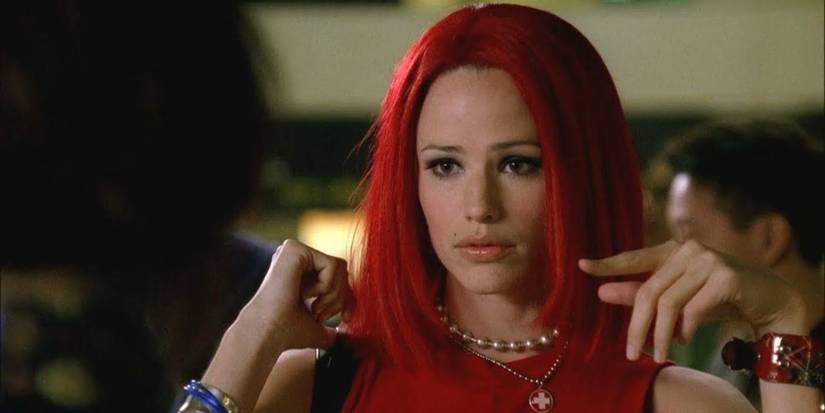 Jennifer Garner as Sidney Bristow in a red wig in Alias
