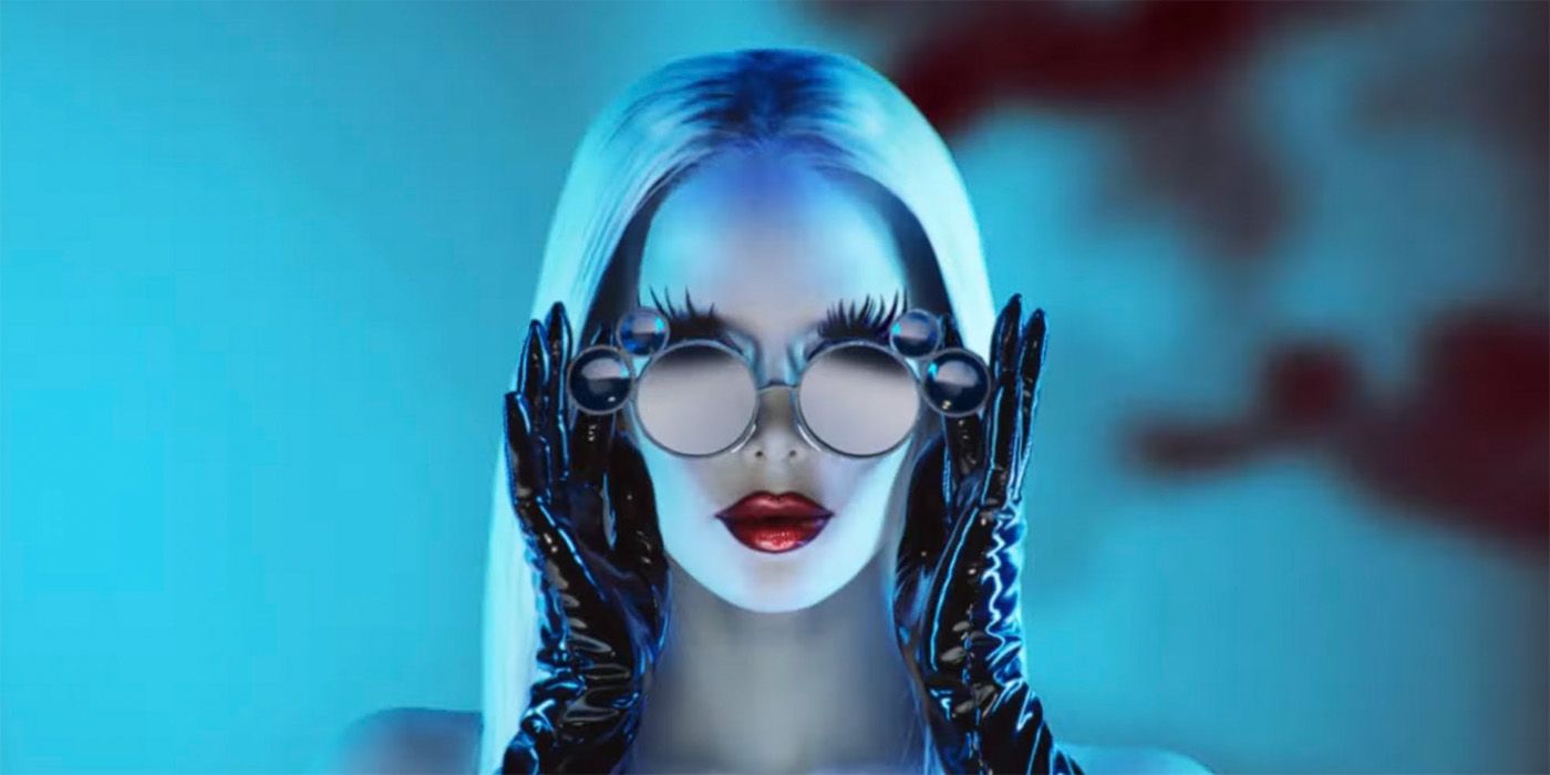 american-horror-story-delicate-social-1