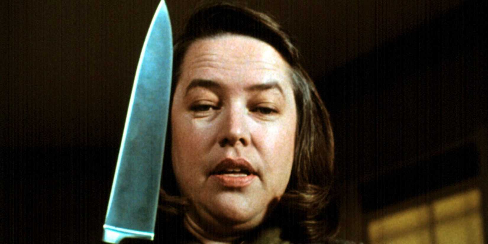 Annie Wilkes holding a knife in Misery