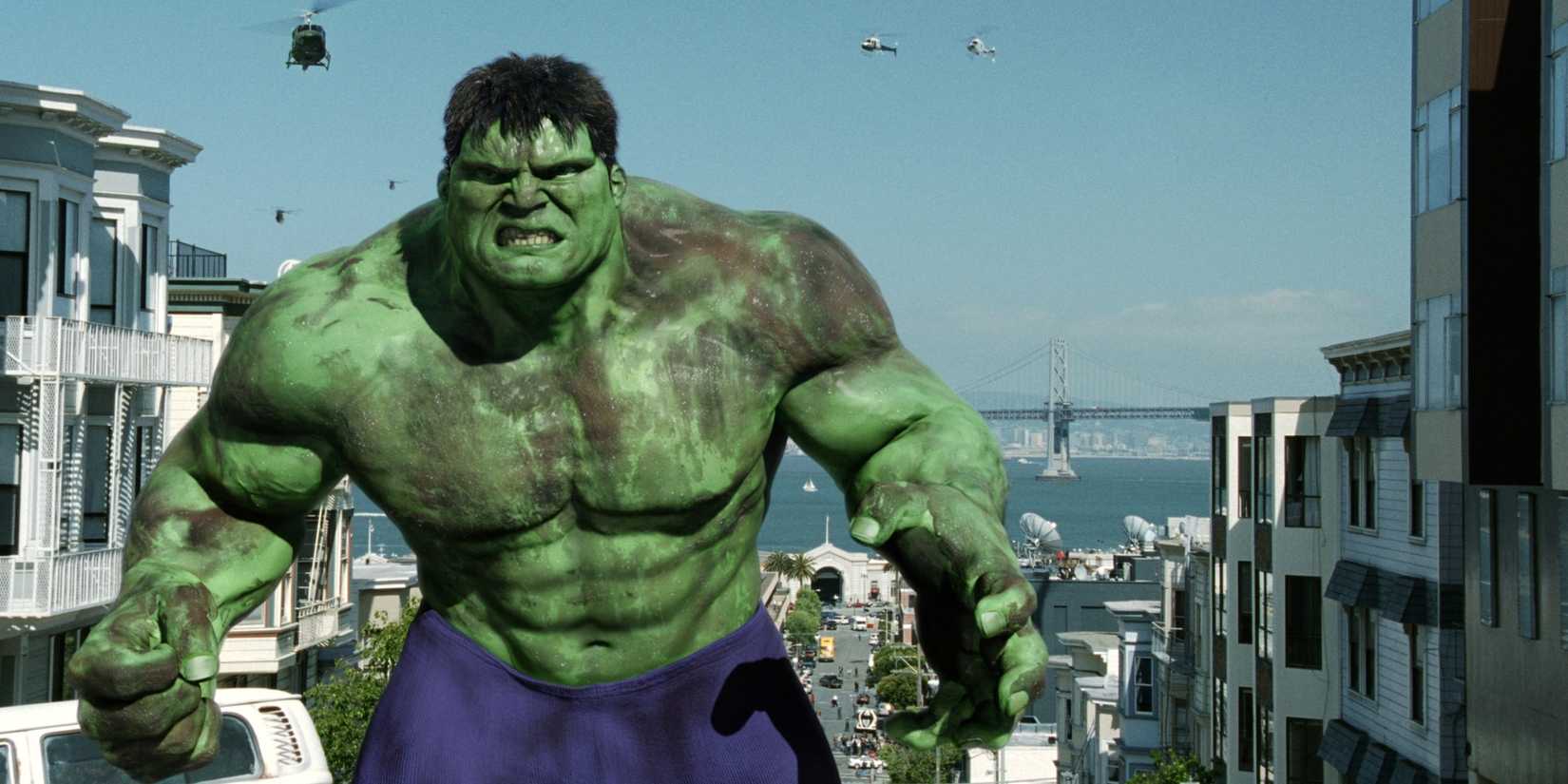Hulk looking dirty and bruised in San Francisco in Ang Lee's Hulk (2003).