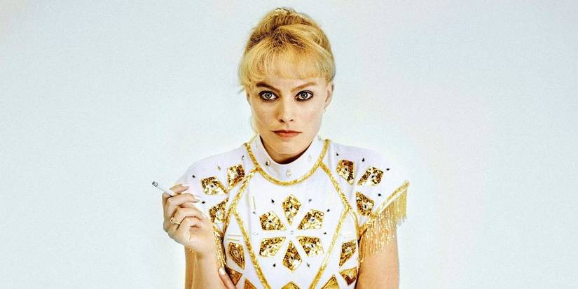 Margot Robbie as Tonya Harding looking directly at the camera in I.Tonya