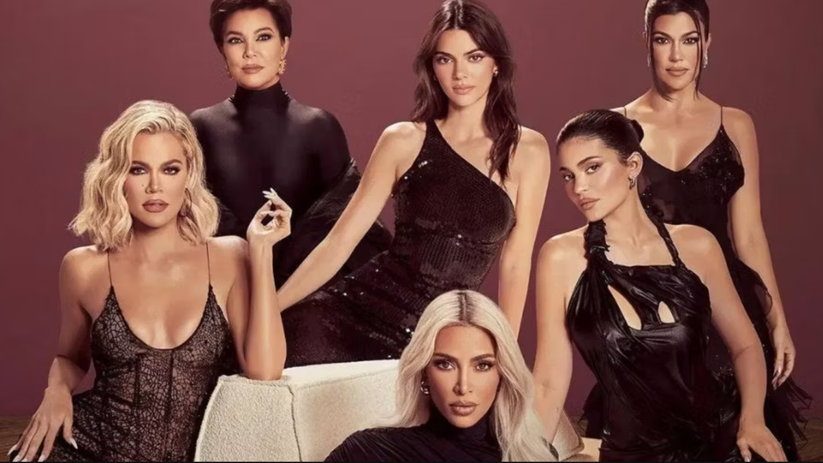 ppsnabha kuwtk season 16 episode 12 free online Hulu Keeping Up With The Kardashians Season 15 Episode 13 The Kardashians'  Season Returns This Fall