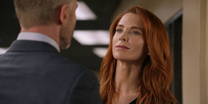 Monica Stevens speaks to Wesley Evers in The Rookie.