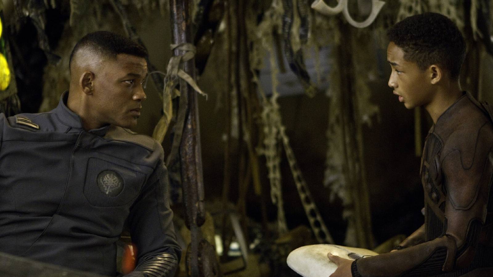 M. Night Shyamalan’s Major Sci-Fi Action Flop Deserves a Second Look on Streaming M. Night Shyamalan’s Major Sci-Fi Action Flop Deserves a Second Look on Streaming