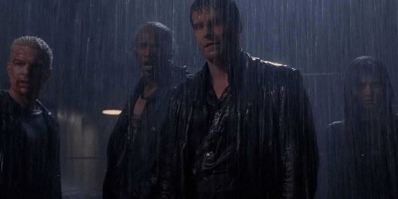 Malaikat diperankan oleh David Boreanaz