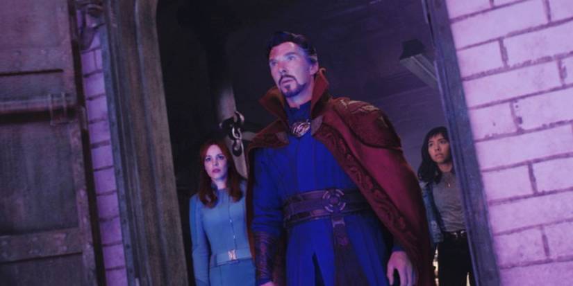 Doctor Strange with Rachel and America standing behind him