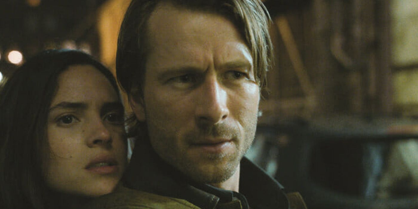 hit-man-glen-powell-adria-arjona-social-featured