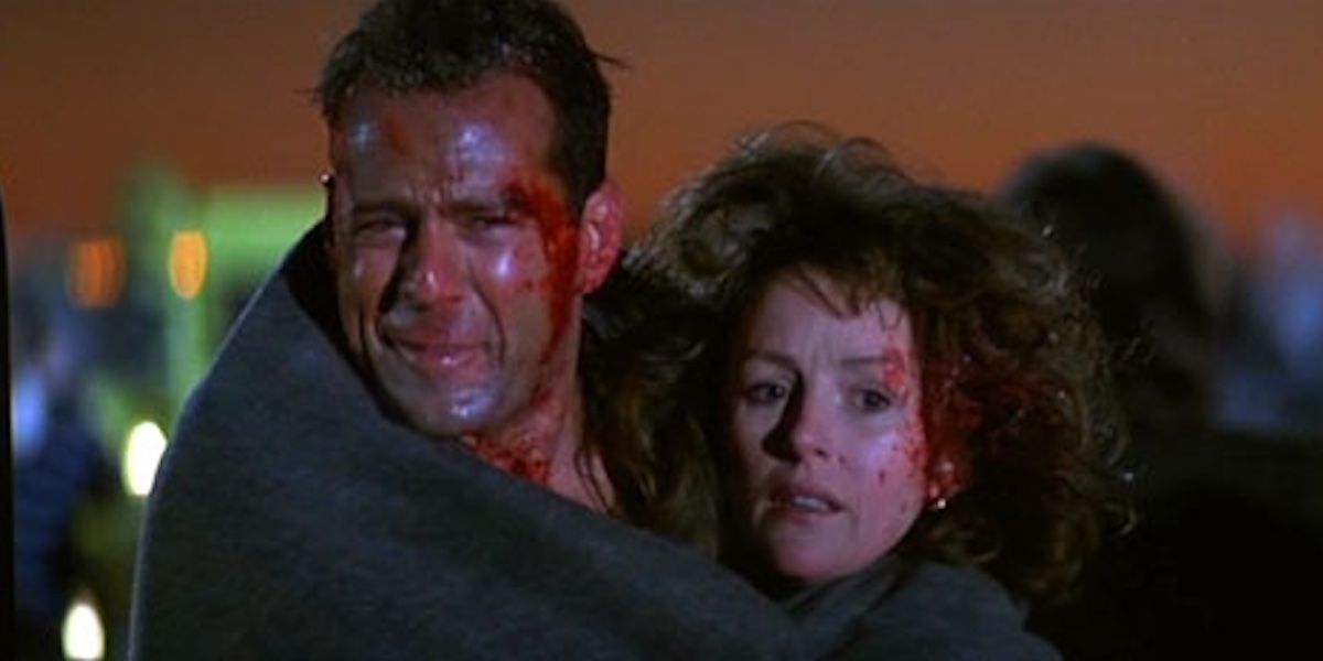 John McClane (Bruce Willis) et Holly Gennaro-McClane (Bonnie Bedelia) dans 